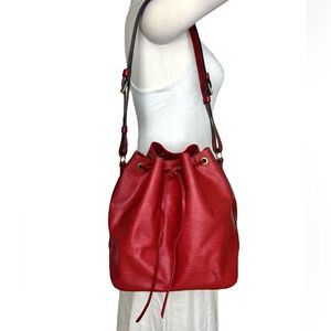 LOUIS VUITTON Petit Noe M44107 Castilian Red Epi AR0956 Shoulder Bucket Bag